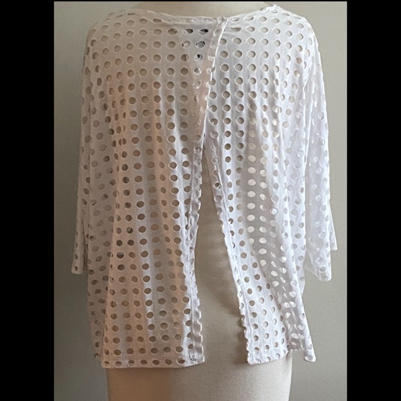 Clara Sun Woo Women's Overlay Net Top with an Open Back White Size Small - Picture 8 of 8